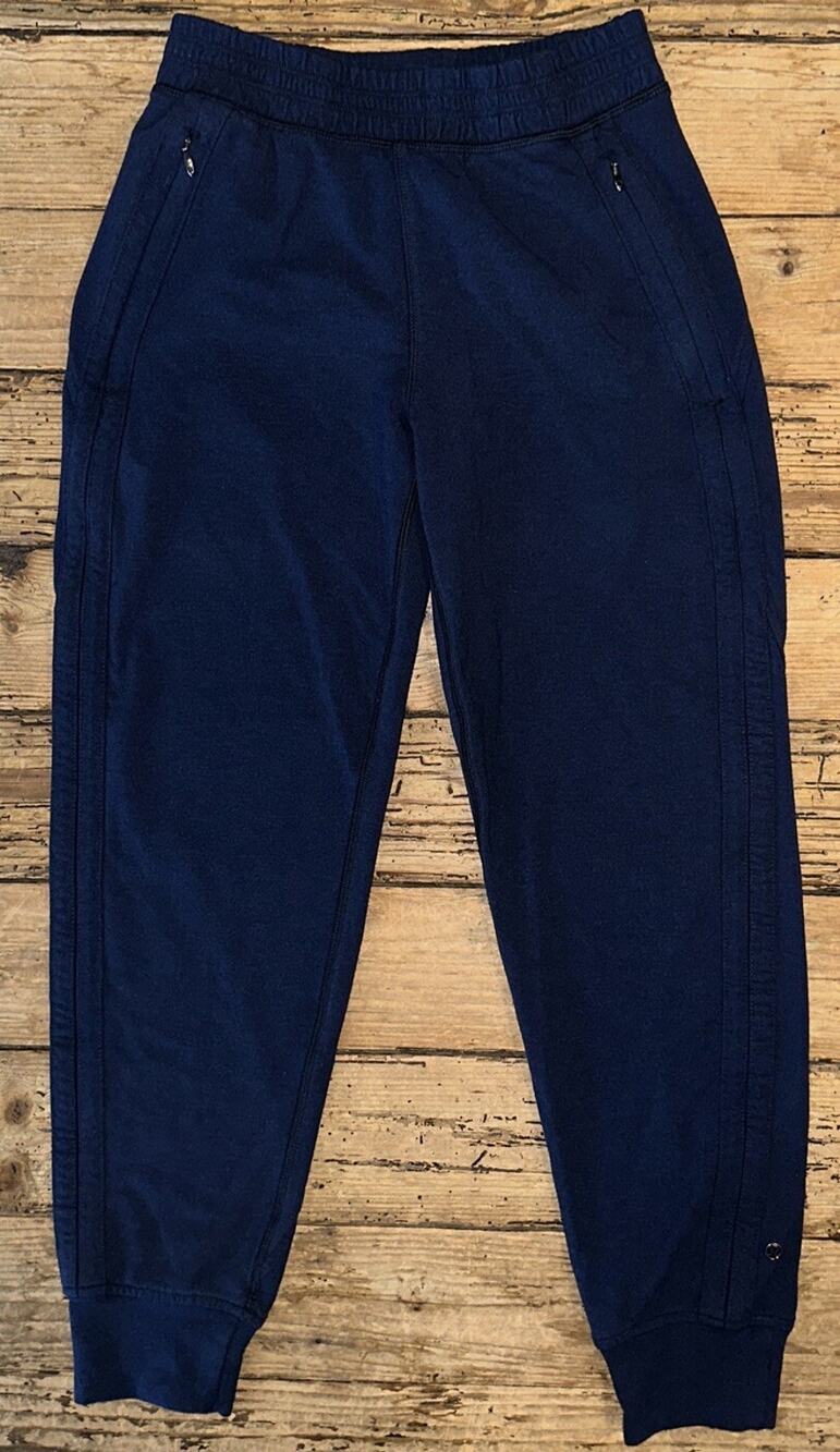 Lululemon Women’s Code Blue Warm Down Jogger II 28” Size 4 EUC